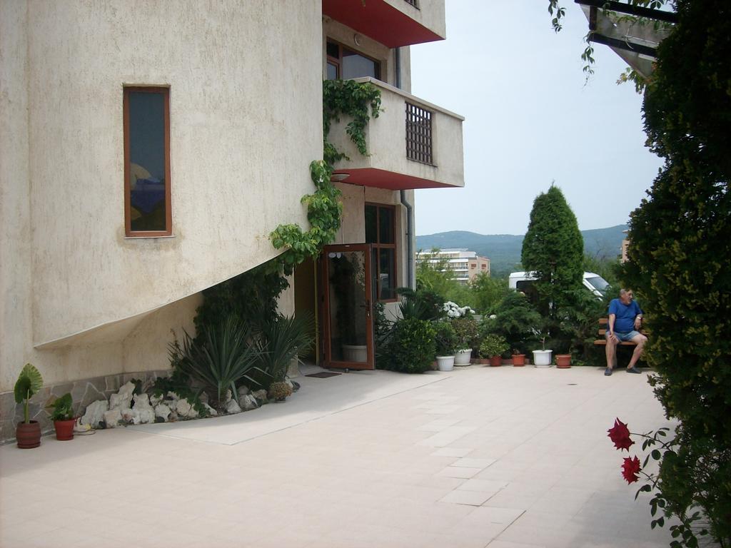 Hotel Neven بريمورسكو المظهر الخارجي الصورة